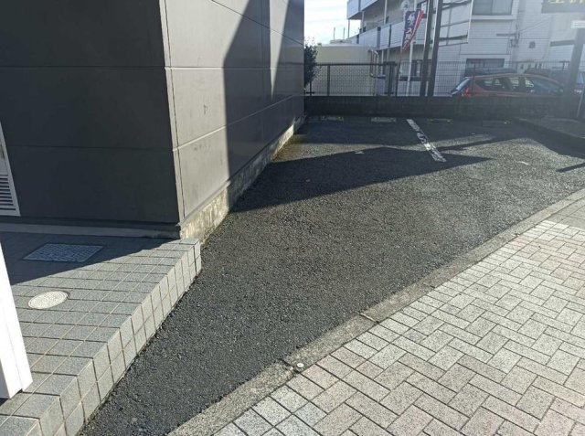 【駐車場】