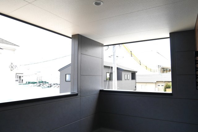 基山町小倉　オール電化新築戸建　一建設株式会社のバルコニー