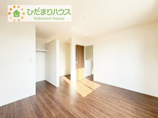 【寝室】 | 第2土浦市烏山　新築戸建 | 広めの主寝室は、ベッドの他にもパソコンデスクやドレッサーなども置けちゃいます(*^-^*)