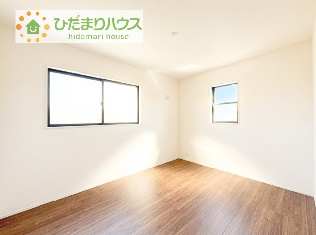 【洋室】 | 第2土浦市烏山　新築戸建 | 夏場に心地良いひんやり感はフローリングならでは☆彡