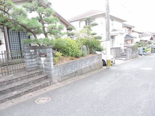 星和台２丁目のエントランス