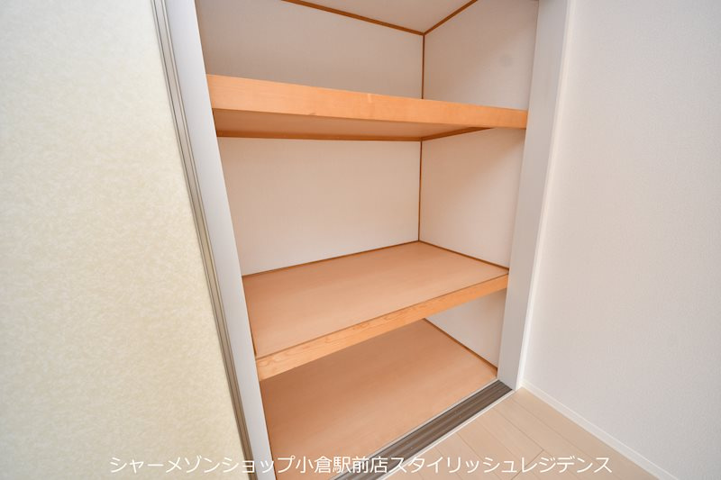 オー・ボアパティールⅡ　C棟の収納