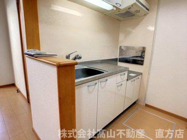 直方市神正町のアパートのキッチン