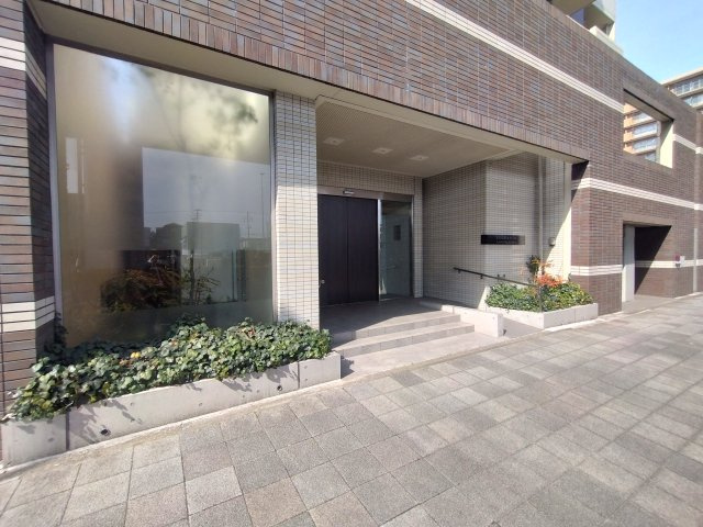 エルグランデ笠寺駅前のエントランス