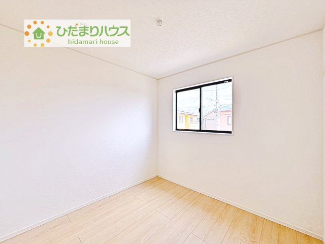 【洋室】 | かすみがうら市下稲吉第15　新築戸建　1号棟 | 机にベットを置けば子供部屋の完成です！