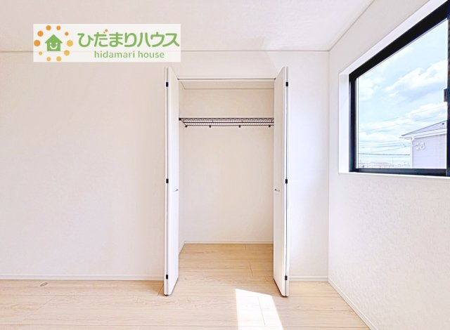 【収納】 | かすみがうら市下稲吉第15　新築戸建　1号棟 | こたつや扇風機などの季節物もポンポンしまえる大容量の納戸付き♪