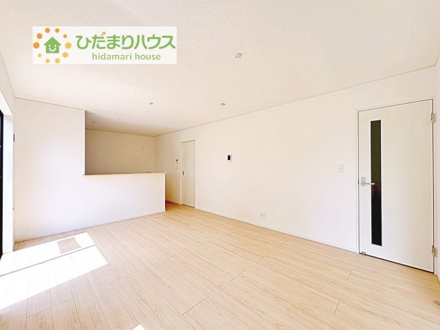 【居間・リビング】 | かすみがうら市下稲吉第15　新築戸建　1号棟 | 早くお仕事終わらせて、家に帰りたくなるようなリビングです(^^♪