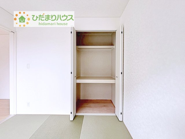 【収納】 | かすみがうら市下稲吉第15　新築戸建　1号棟 | 和室にも大容量のクローゼット完備！
お布団やお子様のおもちゃなどがスッキリ収納できますね(^^♪