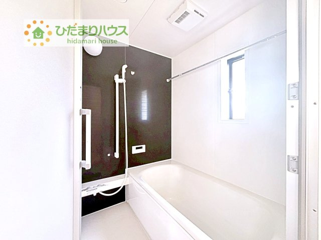 【浴室】 | かすみがうら市下稲吉第15　新築戸建　1号棟 | 大人が足を伸ばしても十分な広さ！一人でゆっくりくつろぐ時間も大切です！