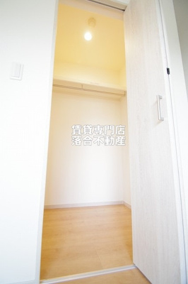 【収納】 | Ｌｕｃｅ（ルーチェ） | 便利なウォークインクローゼット♪