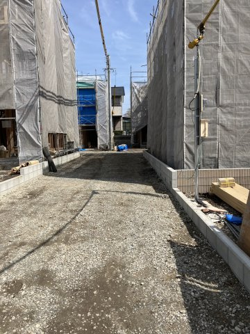 基山町小倉　2号棟オール電化新築戸建　一建設株式会社の前面道路含む現地写真