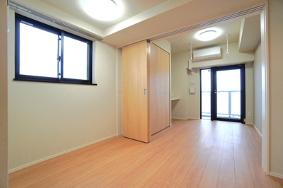 【居間・リビング】 | ロイジェント駒込六義園 | ※写真は同タイプ住戸です。