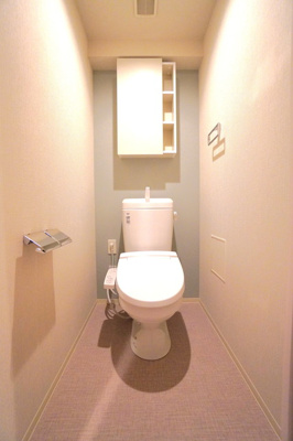 【トイレ】 | ロイジェント駒込六義園 | ※写真は同タイプ住戸です。