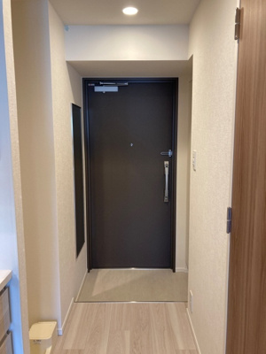 【玄関】 | パークアクシス池袋 | ※写真は同タイプ住戸です。
