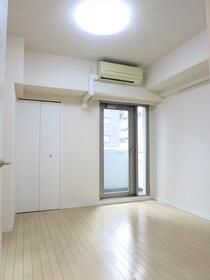 【居間・リビング】 | CITY SPIRE新富町（シティスパイア新富町）