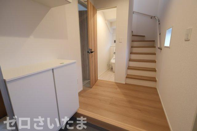《仲介手数料無料》富士見市上沢２丁目3-1新築一戸建てグラファーレの玄関