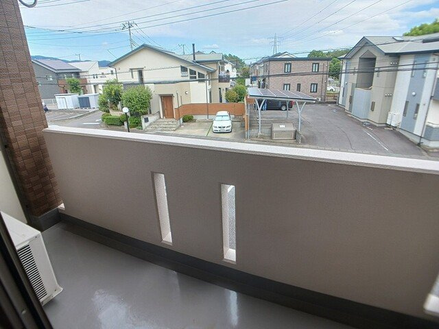 ＵＮＩＴＥ　ＳＯＥＭＯのバルコニー|暖かな日差しのふりそそぐバルコニー