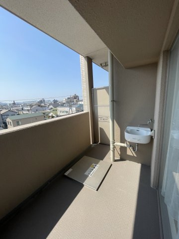 アルファステイツ土佐町のバルコニー