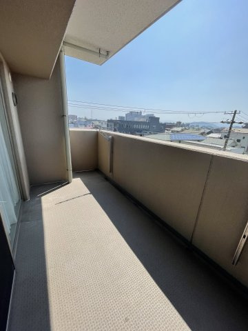 アルファステイツ土佐町のバルコニー