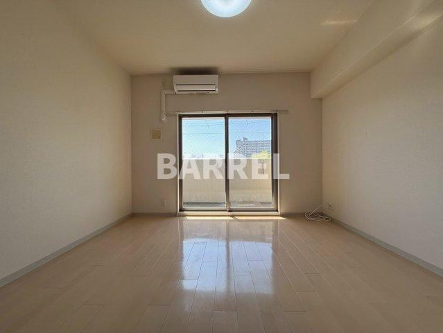 エルベコート豊中服部の居間・リビング