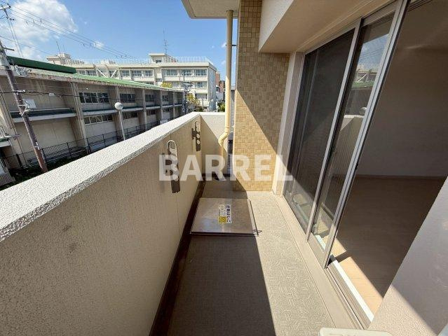 エルベコート豊中服部のバルコニー