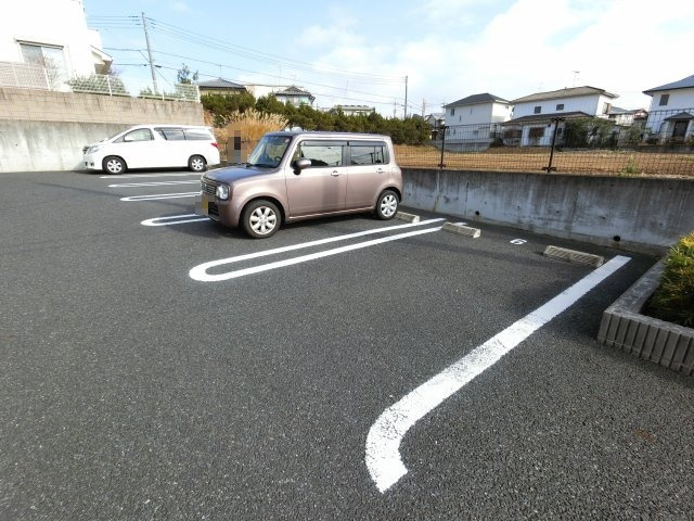 【駐車場】