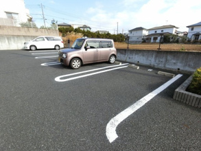 【駐車場】