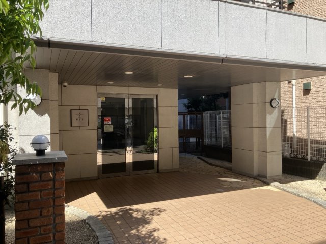 東急ドエル・アルス新丸子のエントランス
