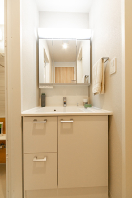 メルクマール京王笹塚レジデンスの洗面所|※写真は同タイプ住戸です。