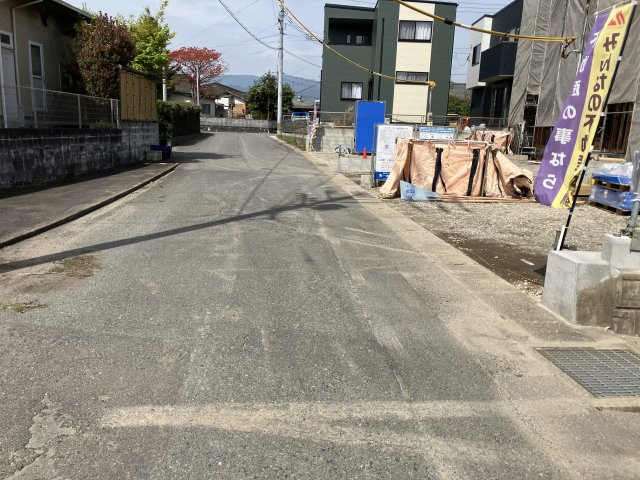 基山町小倉　4号棟オール電化新築戸建　一建設株式会社の前面道路含む現地写真