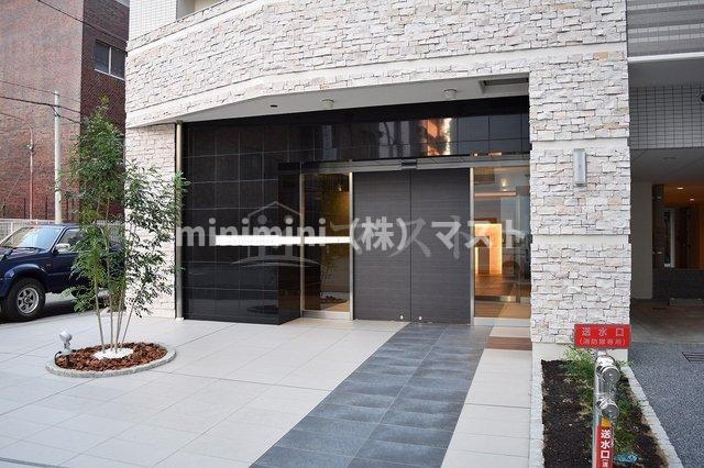 レジュールアッシュ難波ＭＩＮＡＭＩ　Ⅱのエントランス