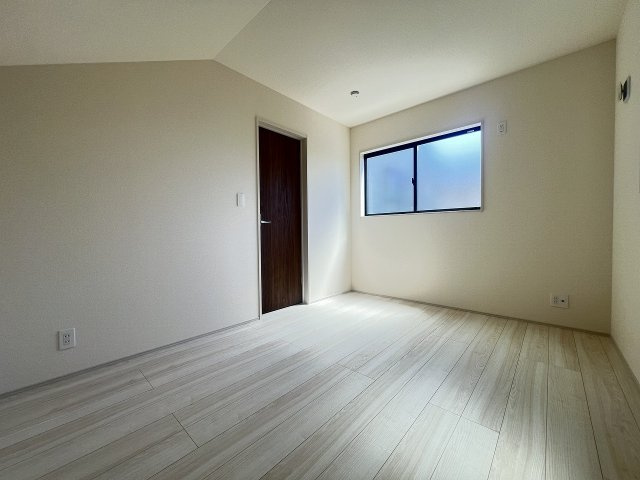 国分寺市北町の洋室