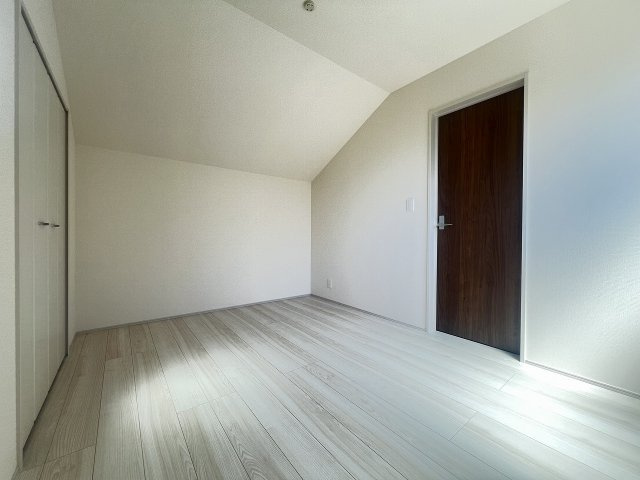 国分寺市北町の洋室