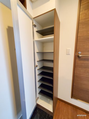 Amour Ville 江坂　仲介手数料無料の収納