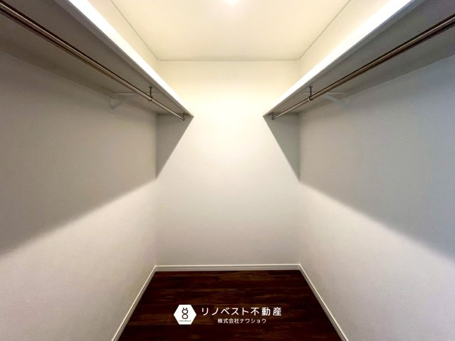 東大阪市御厨南2丁目中古戸建の収納|大容量のウォークインクローゼットで収納に困りません♪
