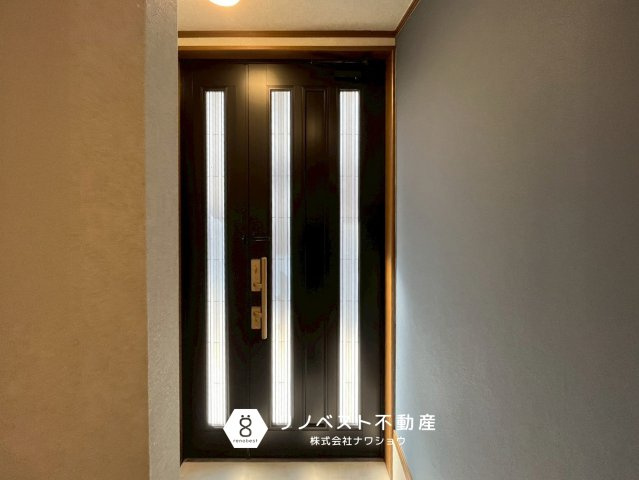 東大阪市稲田本町2丁目の玄関|【リノベスト不動産】土日祝も営業中！HPより来店予約も可能です◎