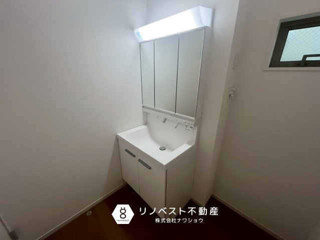 東大阪市新池島町3丁目1期の洗面所|【リノベスト不動産】テナント（事業用）物件のご紹介も可能です。事務所移転・新規開業等お気軽にご相談ください♪