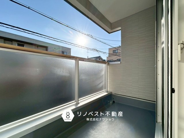 ヘレナガーデン花園東町WESTのバルコニー|2面バルコニーのため、お洗濯物が多い日も安心♪
