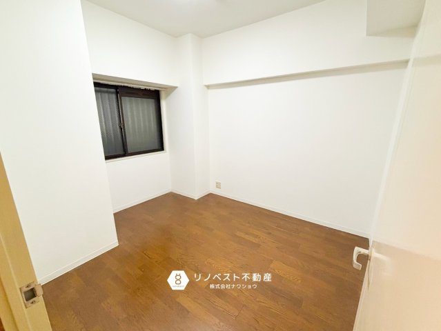 ハイネスプリモール城東の洋室|窓付で風通しも良く快適！