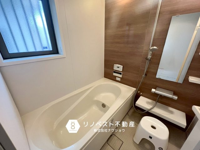 東大阪市大蓮北３丁目の浴室|洋室乾燥機や追炊き機能など便利な機能付き♪
お子様の部活後や公園で遊んだ後はお風呂直行できます！