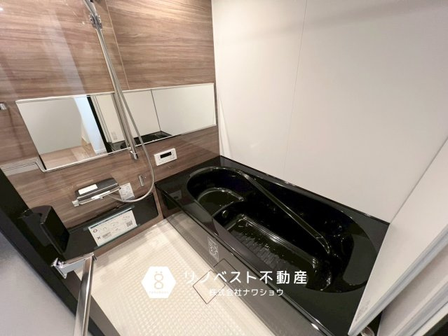 東大阪市今米1丁目の浴室|お風呂の換気扇は、1ヶ月つけっぱなしにしても電気代は数百円程度です。窓を開けるよりも、閉めきって換気扇を回し続ける方が効率的に湿気を排出でき、家の構造材を傷めません♪