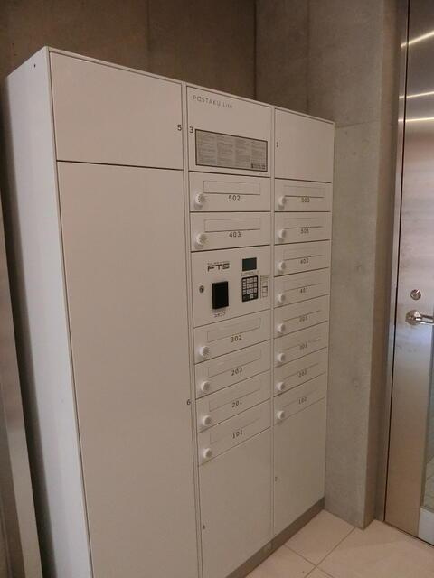 アーバンコート品川のその他共用部分|宅配ボックスです