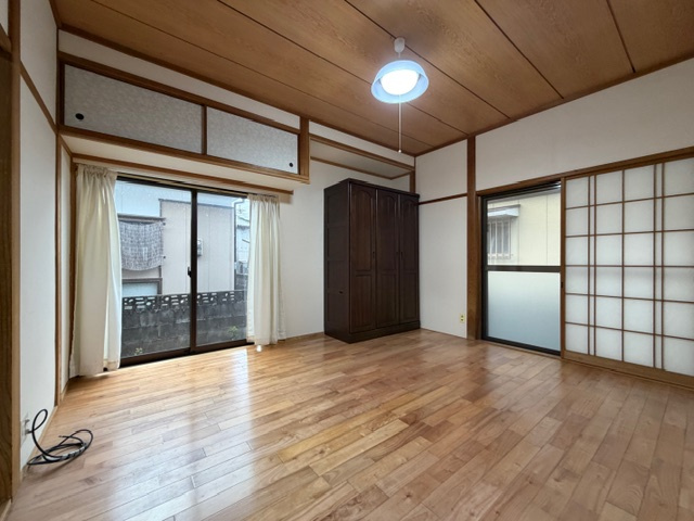 都城市都原町の中古一戸建の洋室