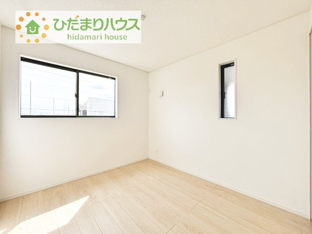 【洋室】 | かすみがうら市下稲吉第15　新築戸建　2号棟 | 机にベットを置けば子供部屋の完成です！