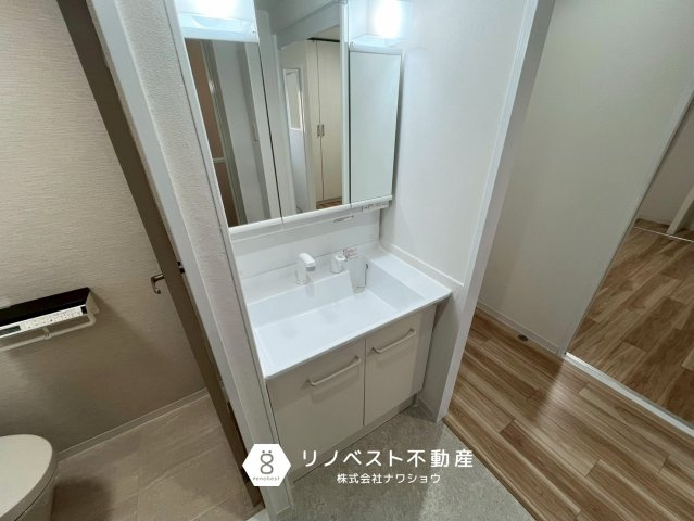 八戸ノ里ガーデンハイツの独立洗面台|【リノベスト不動産】弊社では売却のご相談も受付中！まずは一度ご相談ください♪