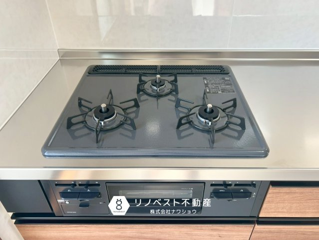 生野区巽南5丁目のキッチン|3口コンロで作業効率アップ！