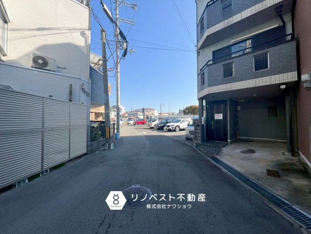 生野区巽南5丁目の前面道路含む現地写真|前面道路広く開放的です◎車の出し入れも楽々♪