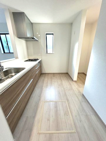 三木市緑が丘町中1丁目　A号棟のキッチン