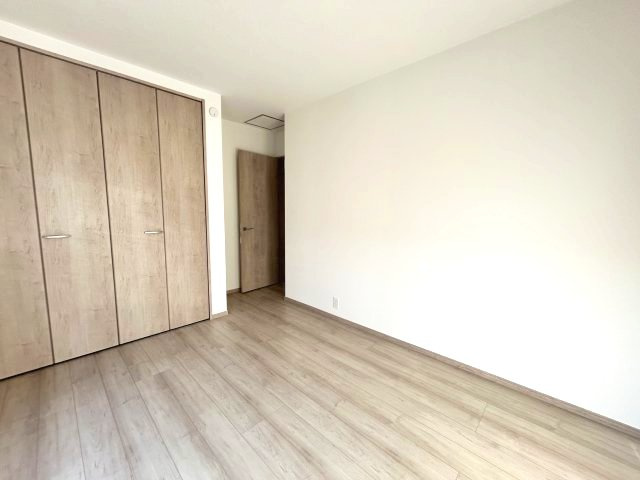 三木市緑が丘町中1丁目　A号棟の洋室