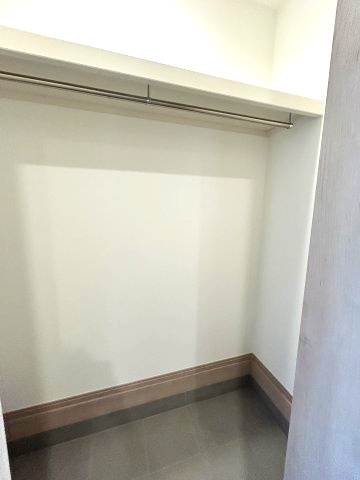 三木市緑が丘町中1丁目　A号棟の収納